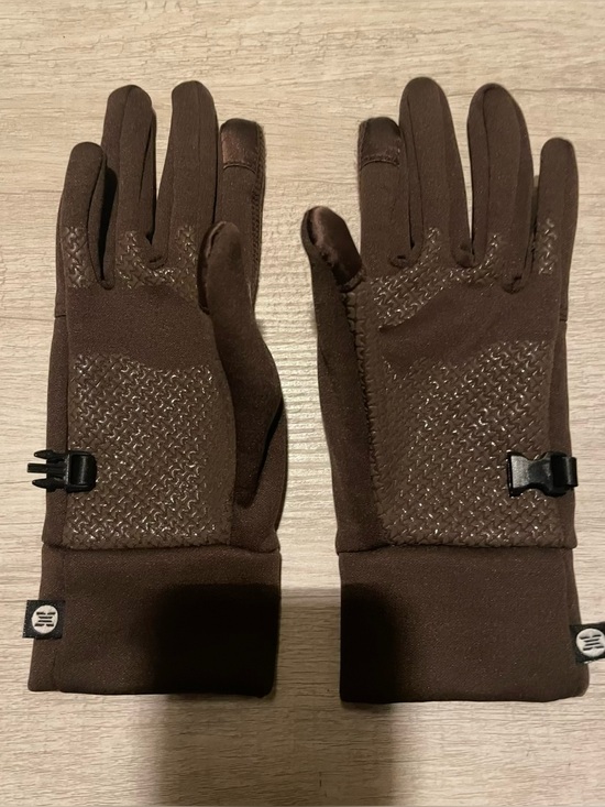 T.J.Maxx Accessories - Asinello Brown Tech Gloves